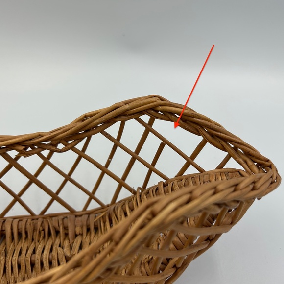 Vintage Wicker Wine Bottle Holder Natural Rattan Cane Caddy Pourer Boho Bar - Picture 9 of 10